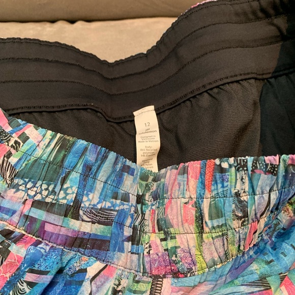 Lululemon Tracker Short - SeaWheeze 2018 - Picture 4 of 4